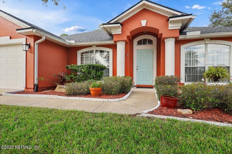 13426 Devan Lee Dr E, Jacksonville, FL 32226