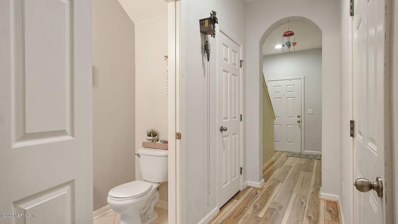 13449 Ocean Mist Dr, Jacksonville, FL 32258
