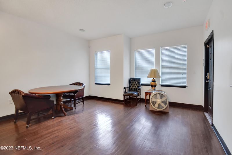 13453 Main St #303, Jacksonville, FL 32218