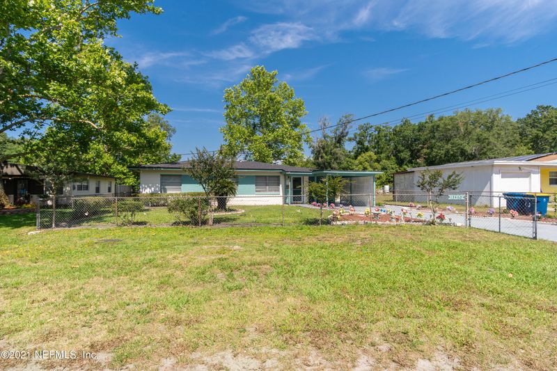 13460 Gillespie Ave, Jacksonville, FL 32218