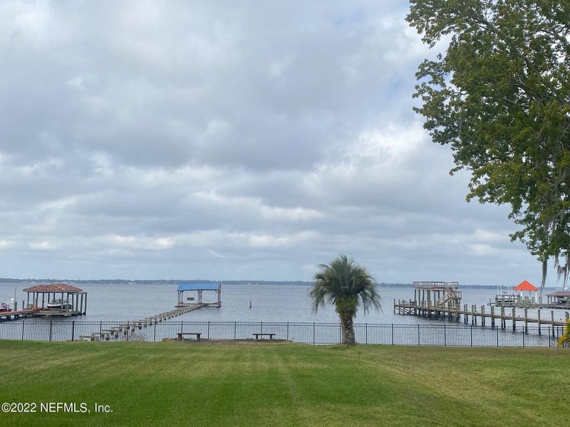 1348 Baylor Ln, Jacksonville, FL 32217