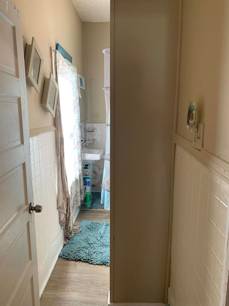 1348 Spearing St, Jacksonville, FL 32206