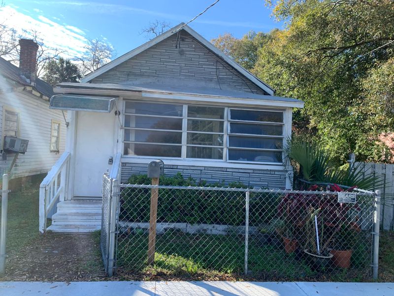 1348 Spearing St, Jacksonville, FL 32206