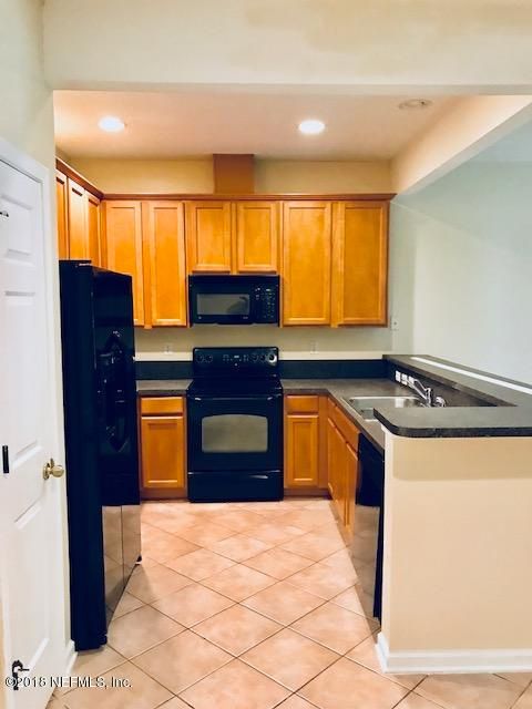 13495 Gemfire Ct, Jacksonville, FL 32258