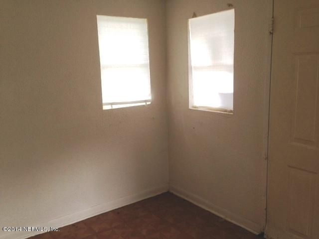 135 23rd St W, Jacksonville, FL 32206