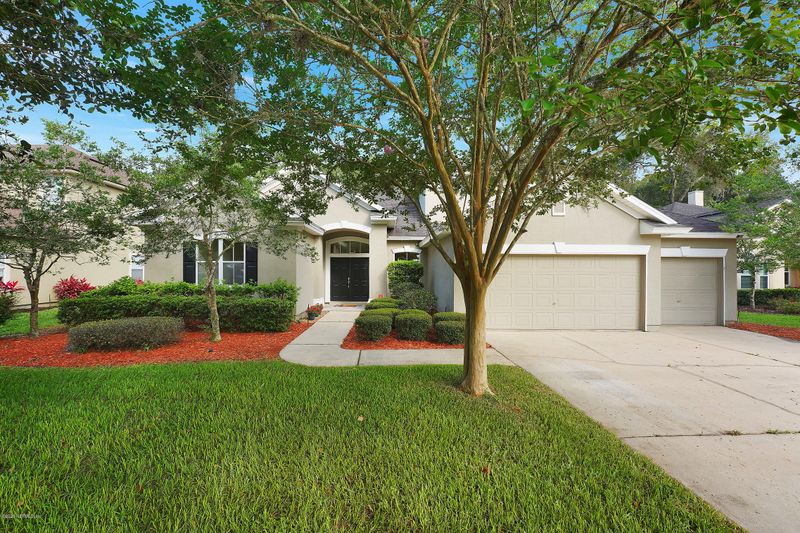 135 Lige Branch Ln, Jacksonville, FL 32259