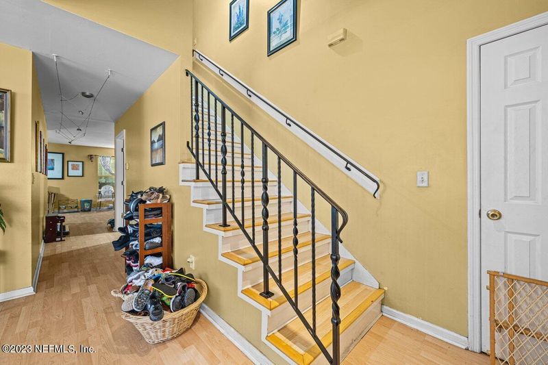 13509 Ashford Wood Ct E, Jacksonville, FL 32218
