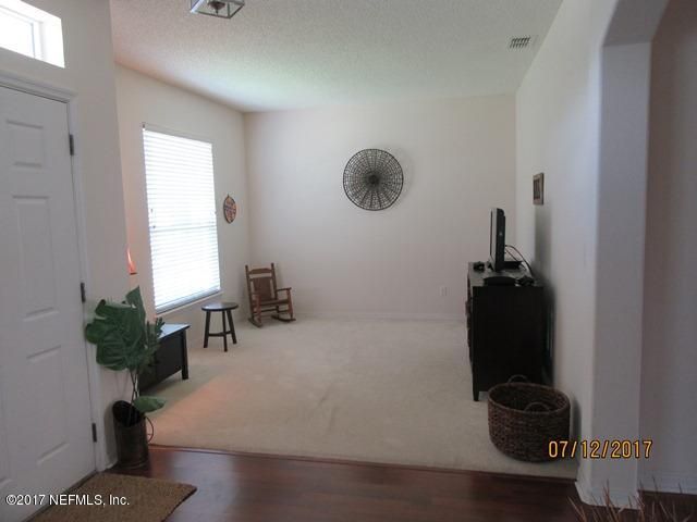 1352 Hawks Crest Dr, Middleburg, FL 32068