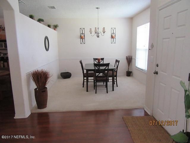 1352 Hawks Crest Dr, Middleburg, FL 32068