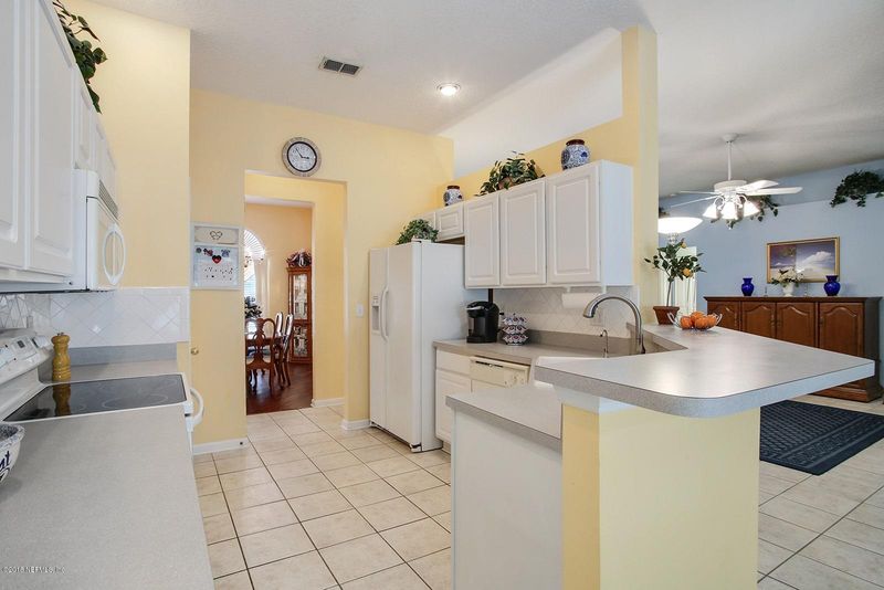 1352 Red Maple Ct, Orange Park, FL 32073