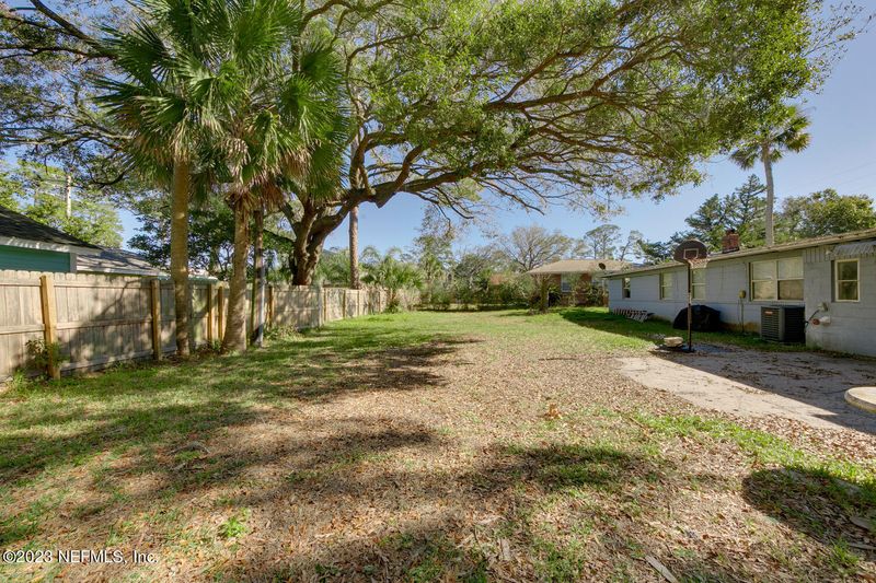 1353 1st Ave N, Jacksonville Beach, FL 32250