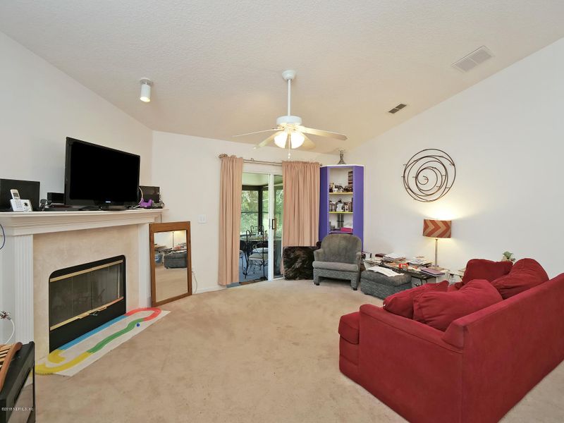 1353 Soaring Flight Way, Jacksonville, FL 32225