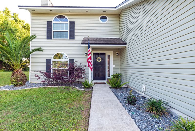 13542 Chauny Rd, Jacksonville, FL 32246