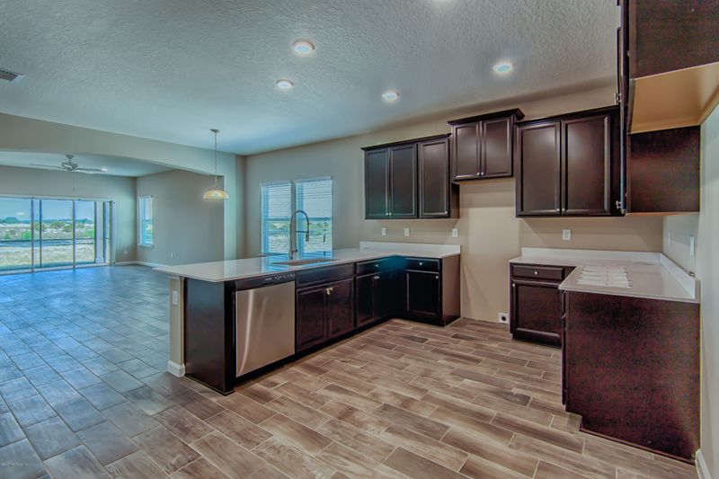 1355 Kendall Dr, Jacksonville, FL 32211