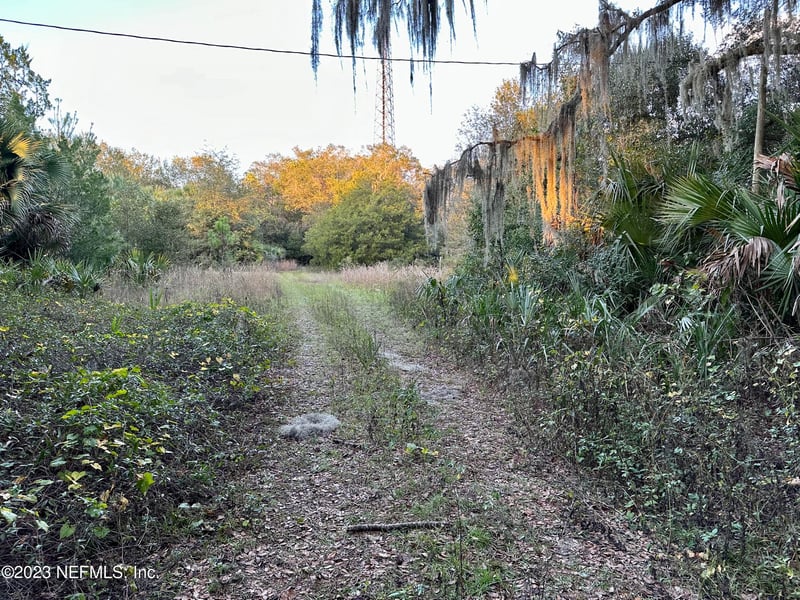 1359 Us 301, Lawtey, FL 32058