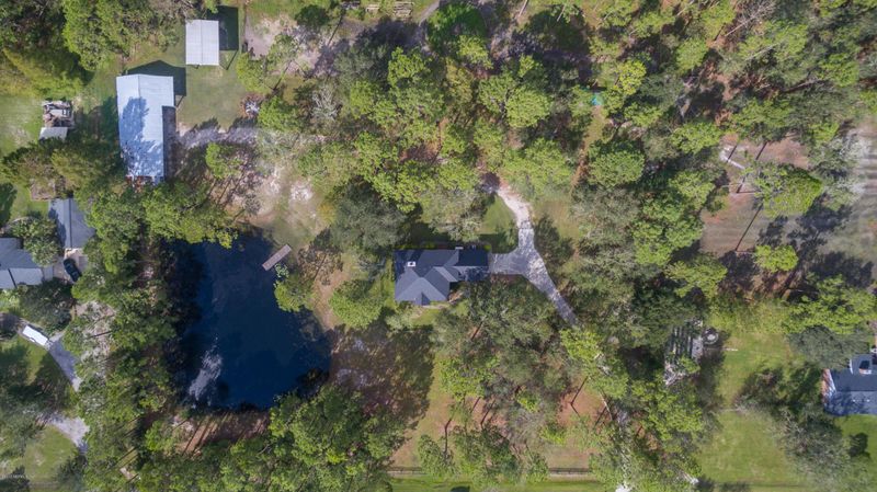 1360 Crystal Sands Dr, Jacksonville, FL 32218