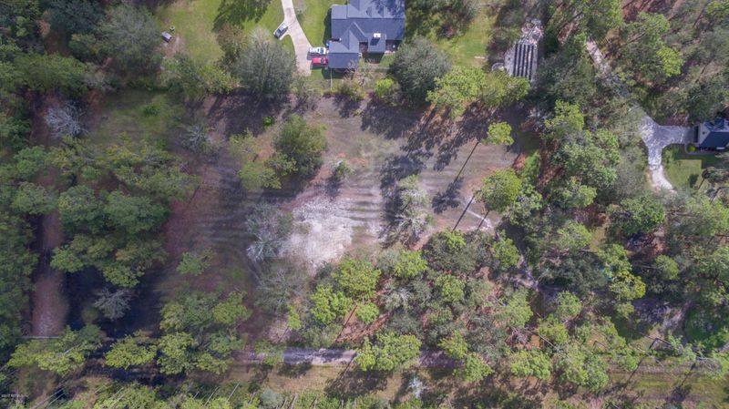 1360 Crystal Sands Dr, Jacksonville, FL 32218