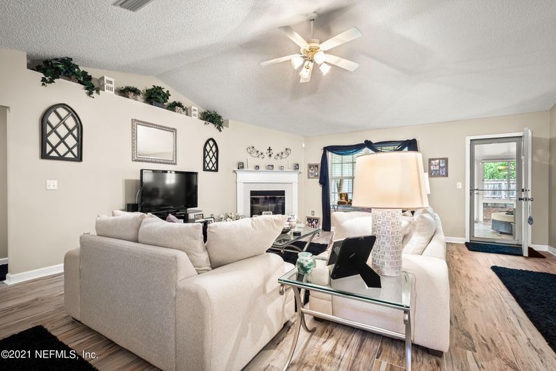 1360 Hawks Crest Dr, Middleburg, FL 32068