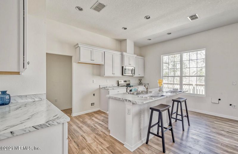 13601 Foxwood Heights Cir E, Jacksonville, FL 32226