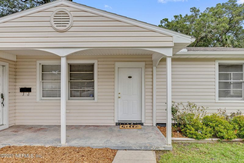 1361 Hollyhock Cir, Jacksonville, FL 32211