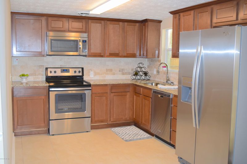 13618 Lanier Rd, Jacksonville, FL 32226