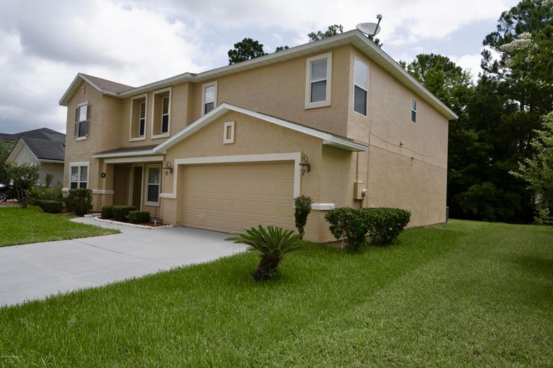 1363 Dunns Lake Dr, Jacksonville, FL 32218