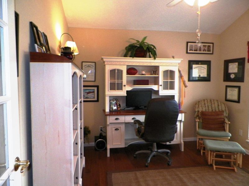 1364 Holmes Landing Dr, Fleming Island, FL 32003