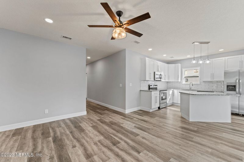 1365 W 25th St, Jacksonville, FL 32209
