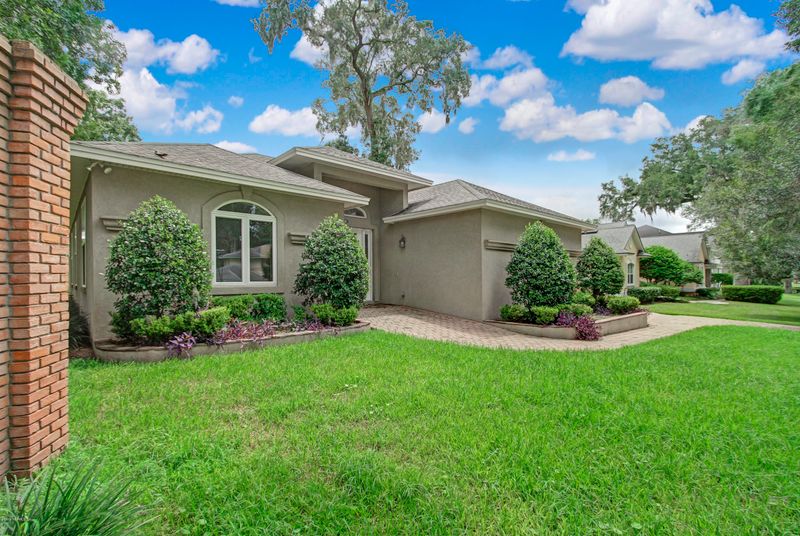 1366 Grosvenor Square Dr, Jacksonville, FL 32207