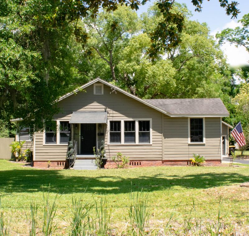 1367 Murray Dr, Jacksonville, FL 32205