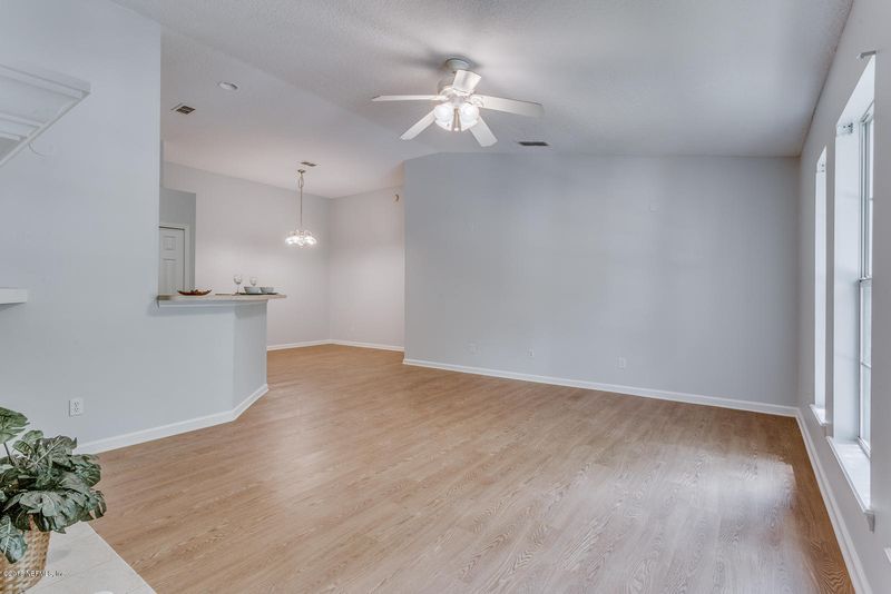 137 Jardin De Mer Pl #137, Jacksonville Beach, FL 32250