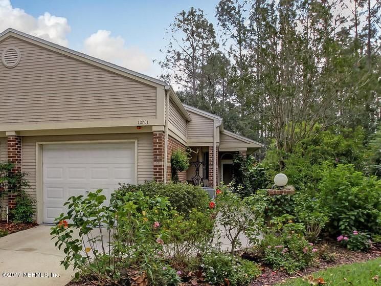 13701 W M Davis Pw W, Jacksonville, FL 32224