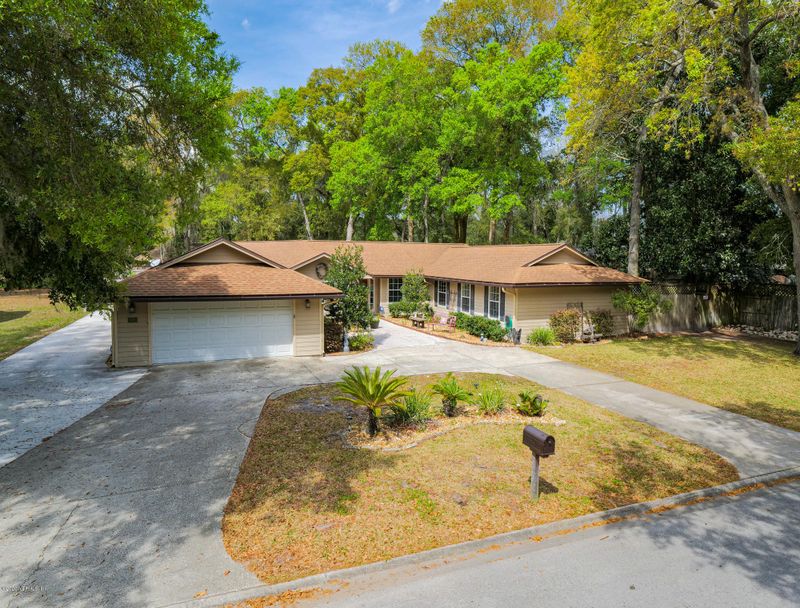 13721 Hunterwood Rd, Jacksonville, FL 32225