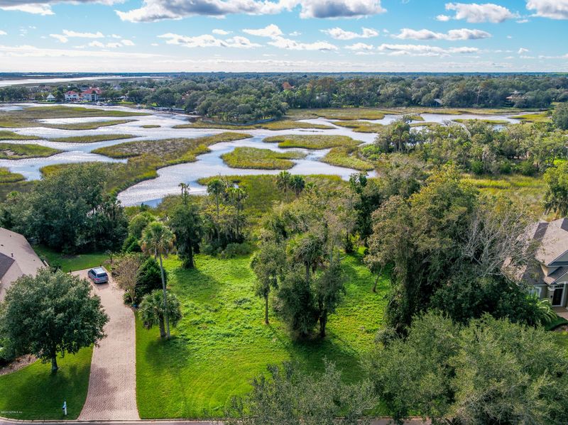 13736 Marsh Harbor Dr N, Jacksonville, FL 32225