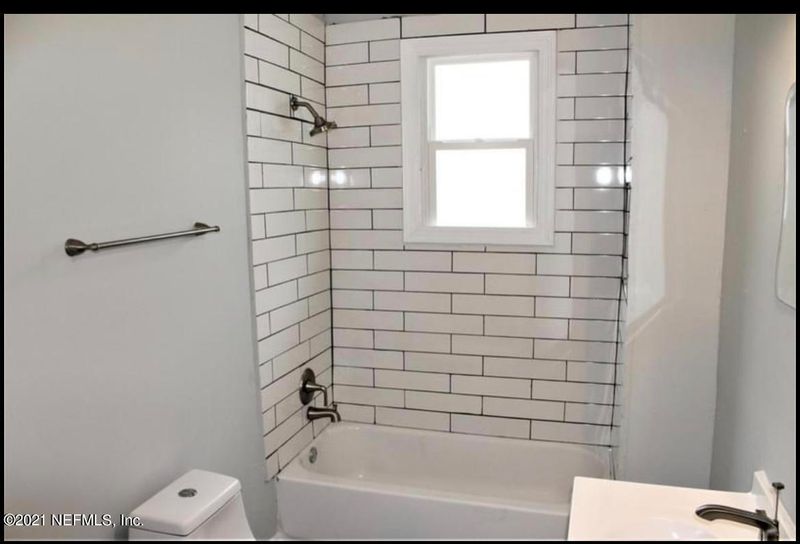 1374 Agnes St, Jacksonville, FL 32208
