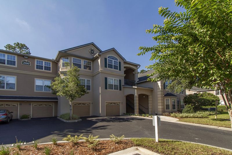 13810 N Sutton Park Dr #239, Jacksonville, FL 32224