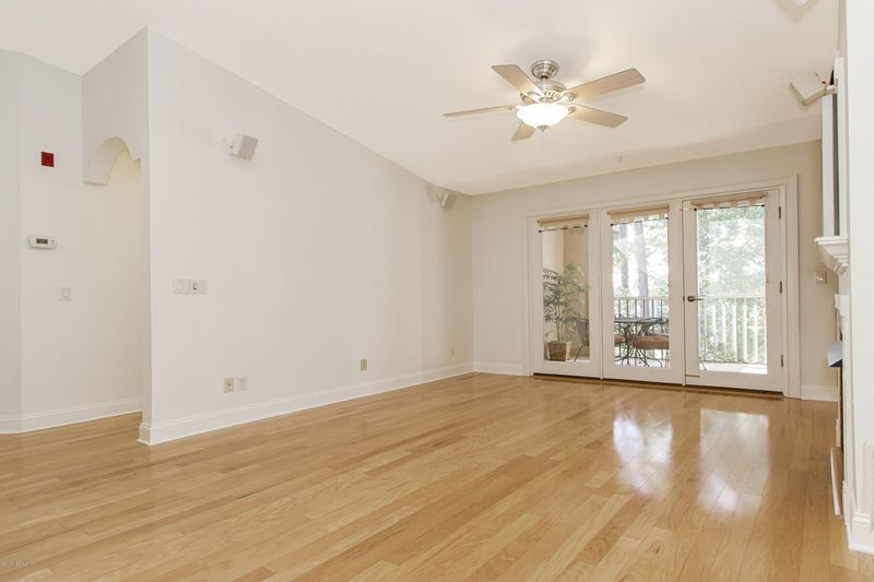 13810 N Sutton Park Dr #239, Jacksonville, FL 32224
