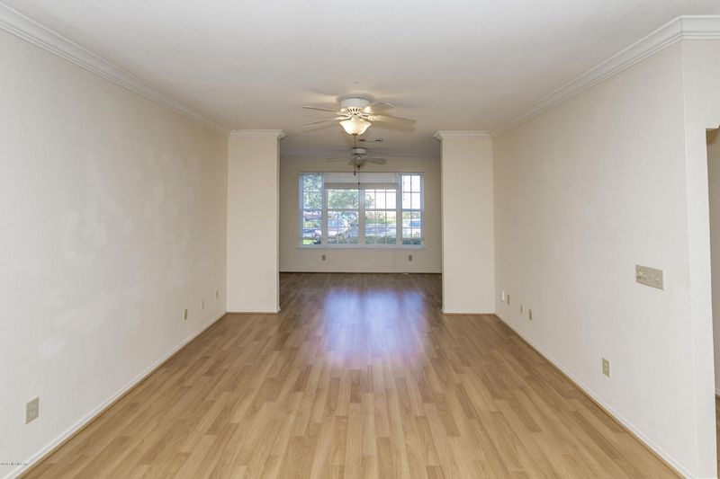 13810 Sutton Park Dr N #111, Jacksonville, FL 32224