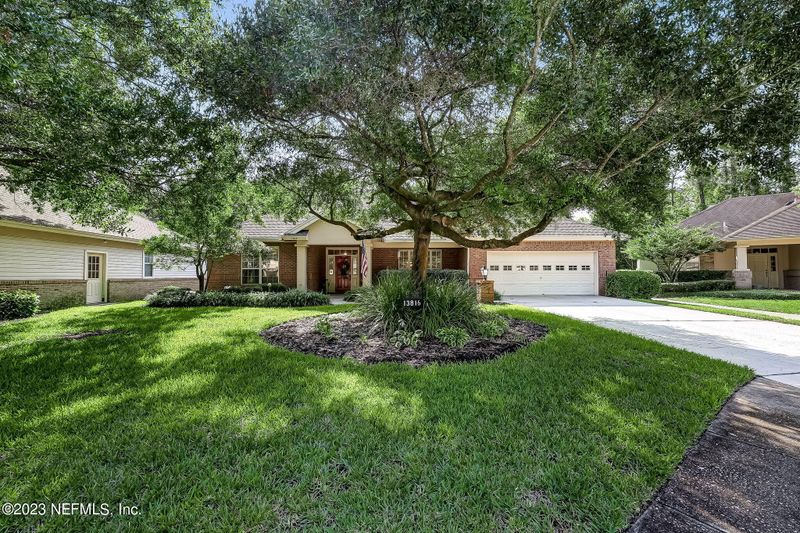 13816 Silkvine Ln, Jacksonville, FL 32224