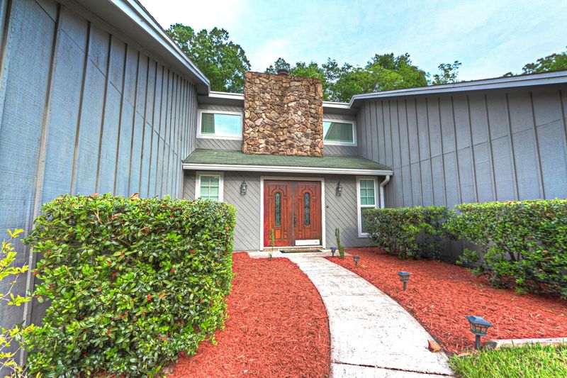 1383 Dolphin St, Orange Park, FL 32073