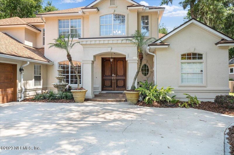 13842 Windsor Crown Ct E, Jacksonville, FL 32225