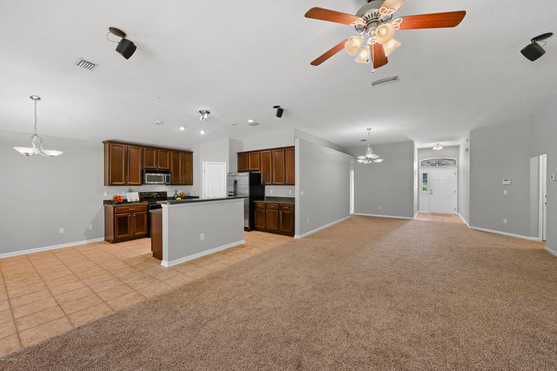 13853 Fish Eagle Dr W, Jacksonville, FL 32226