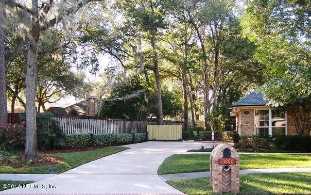 13860 Athens Dr, Jacksonville, FL 32223