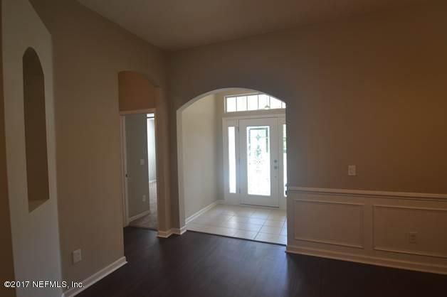 13862 Devan Lee Dr E, Jacksonville, FL 32226
