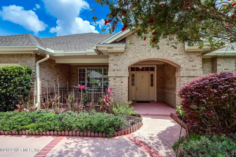 13862 Silkvine Ln, Jacksonville, FL 32224