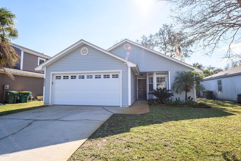1390 Eastwind Dr, Jacksonville Beach, FL 32250