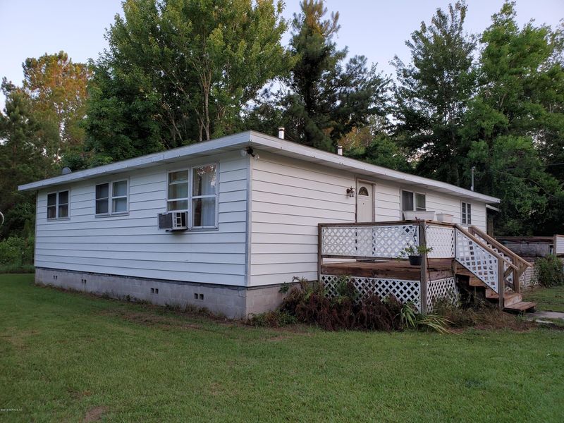 1390 Lee Rd, Jacksonville, FL 32259