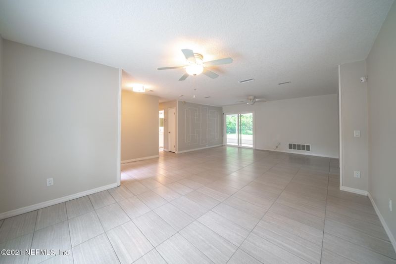13938 Spanish Point Dr, Jacksonville, FL 32225