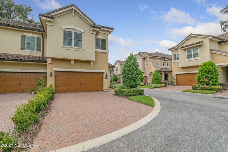 1396 Sunset View Ln, Jacksonville, FL 32207
