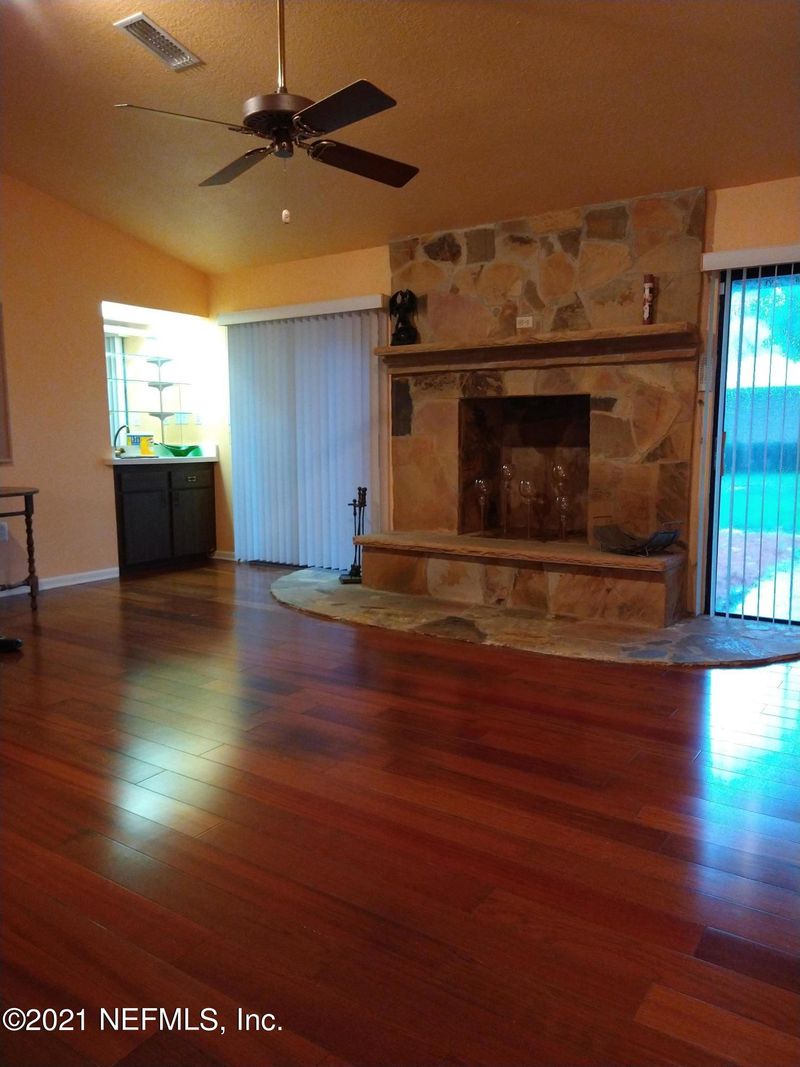 1398 Debra St, Starke, FL 32091
